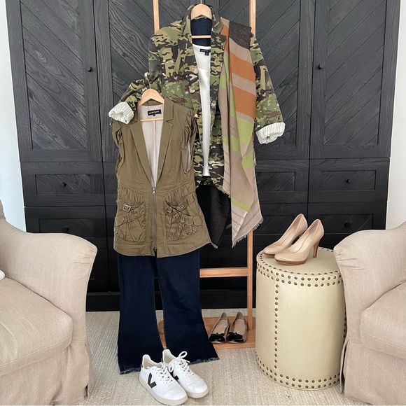 Nanette Lepore army green zip front vest. - Picture 5 of 11